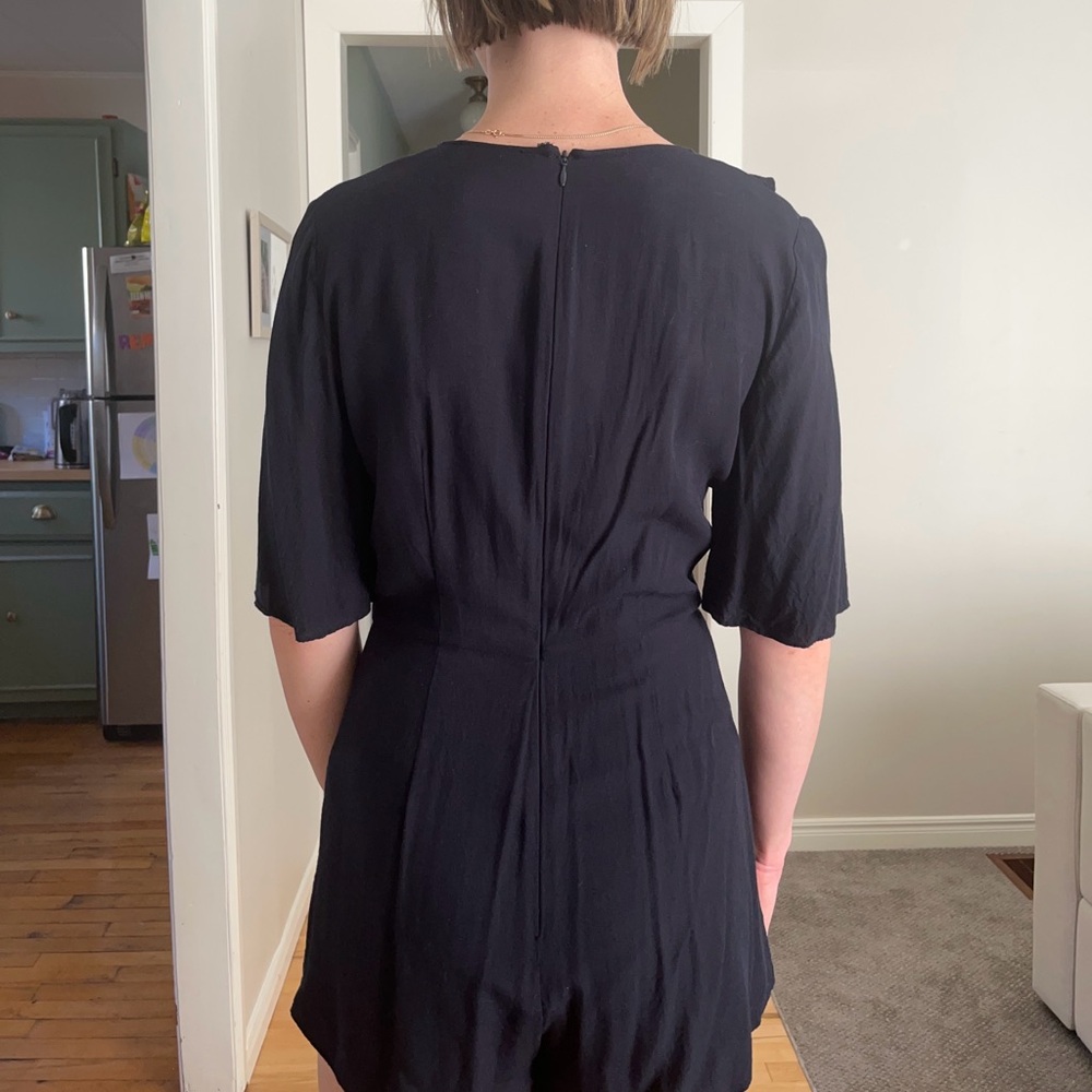 Navy V-Neck Romper with Ruffled Edge - Picture 4 of 5